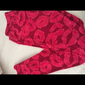 Lularoe TC Lip Leggings